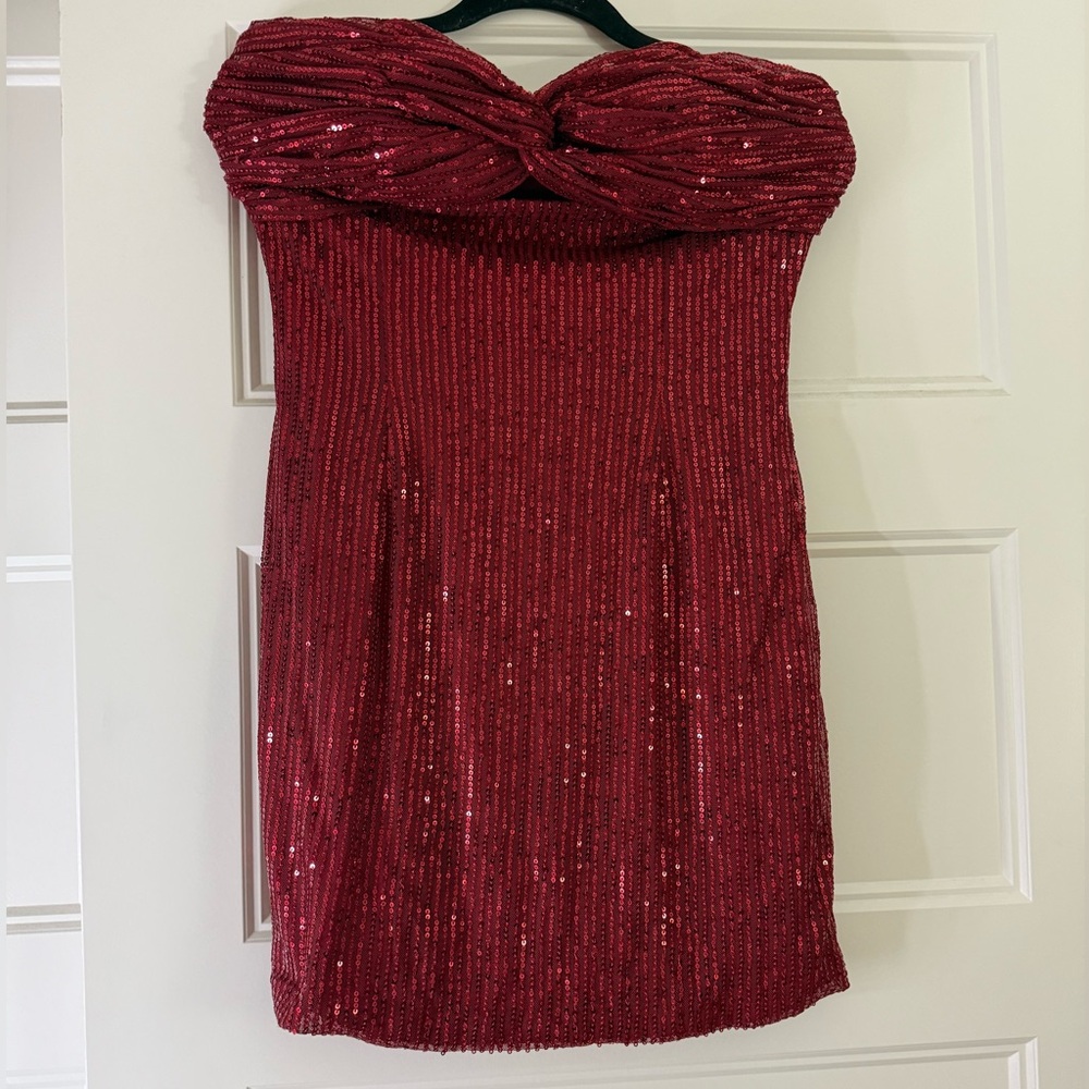Strapless Hoco dress from Amazon! Sequin, open back! Cut out in center chest!